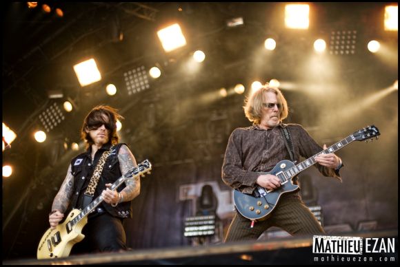 http://10000visions.cowblog.fr/images/Hellfest/2011/thinlizzy.jpg